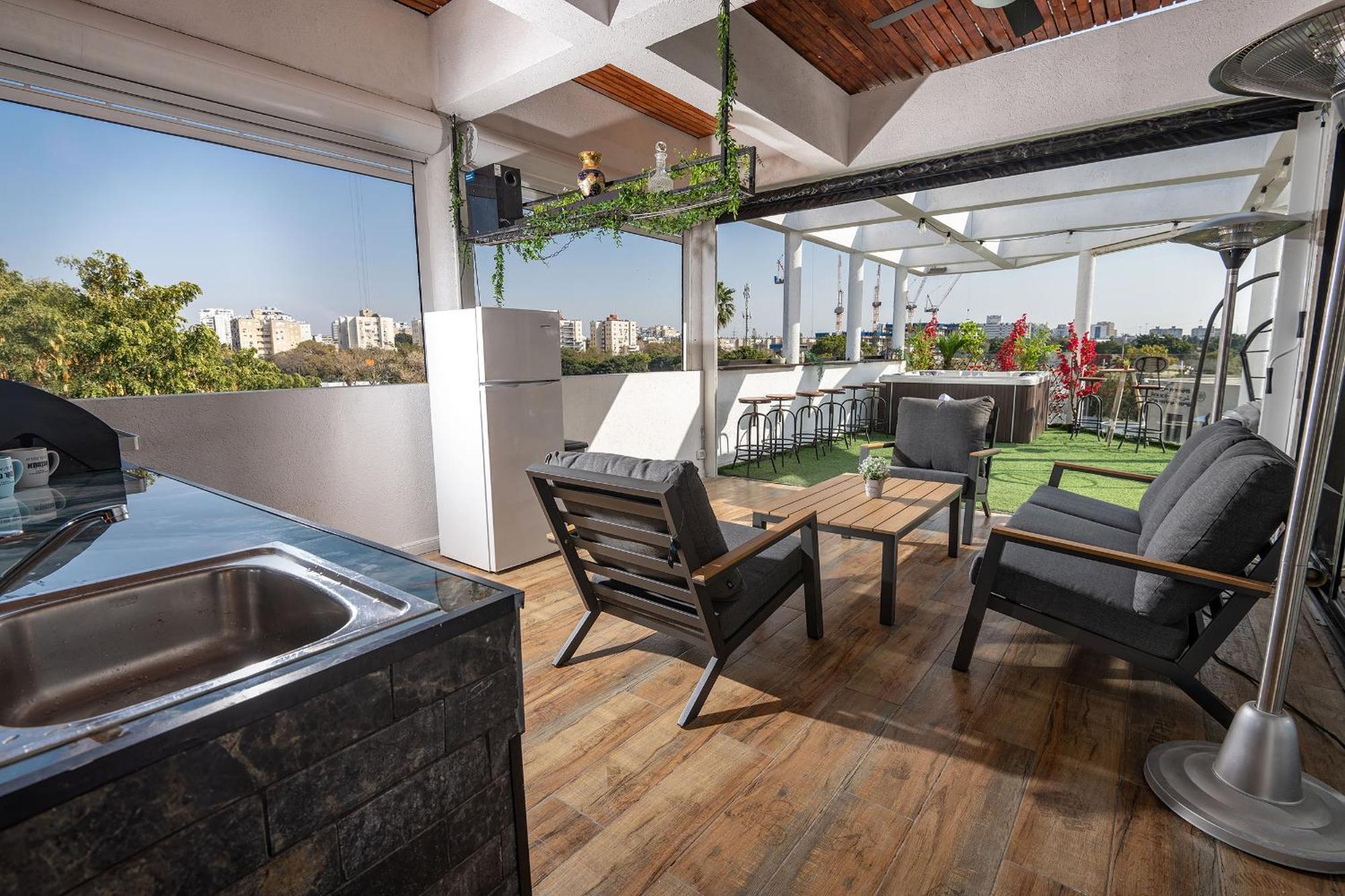 Апартаменты Luxurious Penthouse In Tel Aviv With Pool Экстерьер фото
